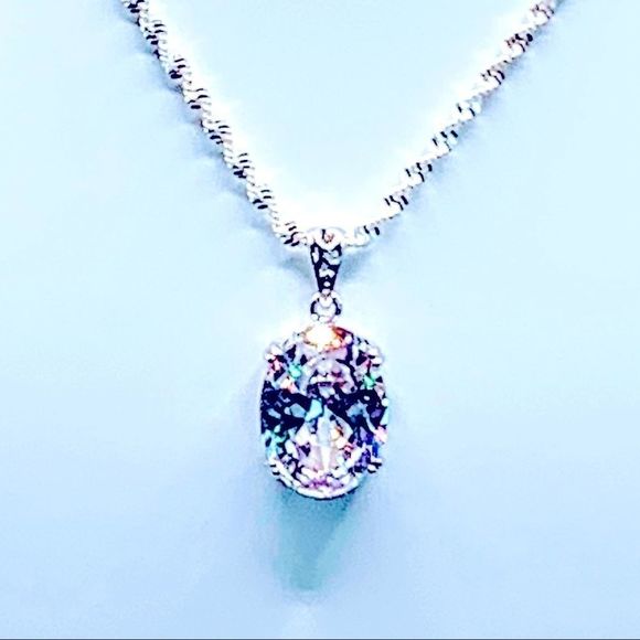 NEW! SPARKLING AUSTRIAN EMERALD CUT OVAL WHITE AUSTRIAN CRYSTAL - 925 SILVER - Picture 7 of 15